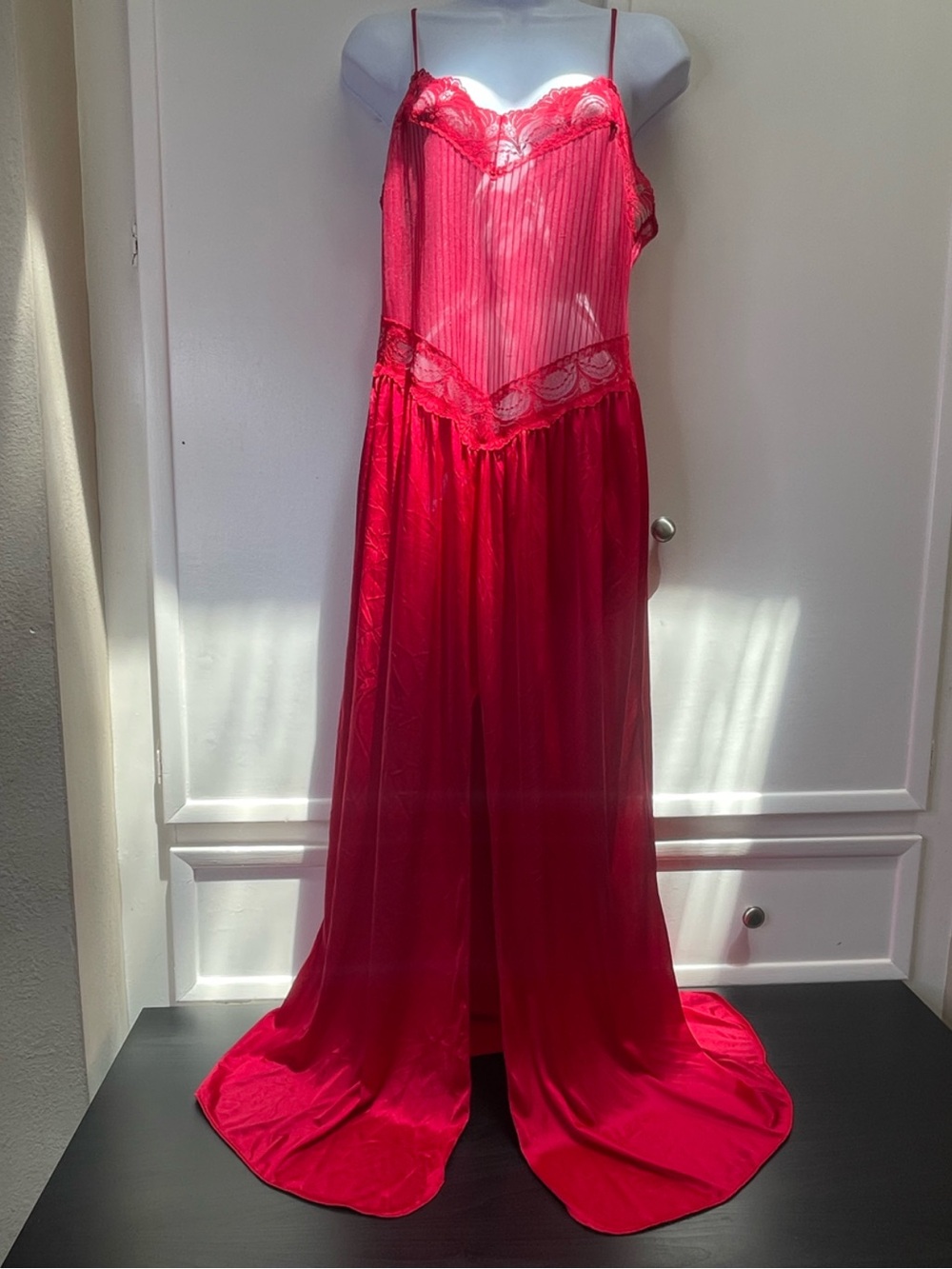 VTG Stardust Red Sheer Lace Bodice Maxi Nightgown Full Sweep Slit Slip Dress M